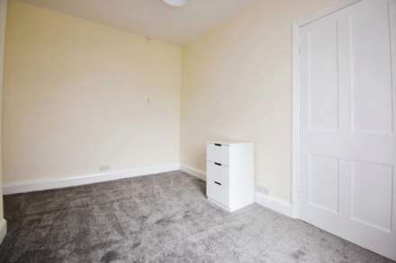 Oakleigh Grove, Wirral, Image 14