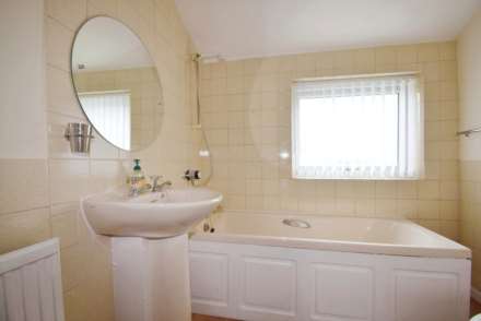 Oakleigh Grove, Wirral, Image 17
