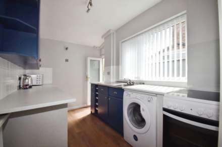 Oakleigh Grove, Wirral, Image 3