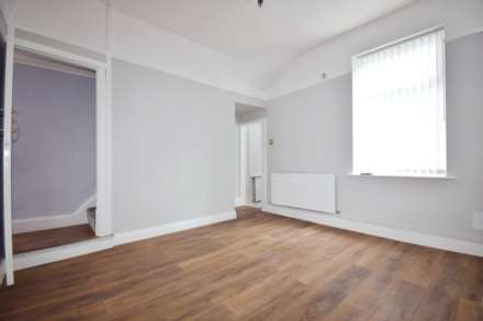 Oakleigh Grove, Wirral, Image 8