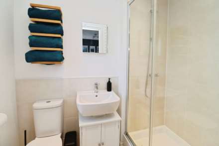 Pool Lane, Bromborough, Image 10