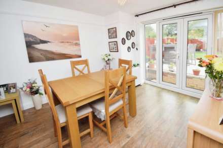 Queenswood Avenue, Bebington, Image 8