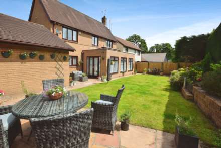 Dibbinview Grove, Spital, Image 2