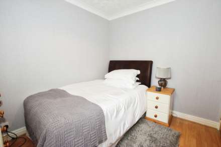 Dibbinview Grove, Spital, Image 24