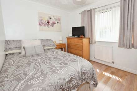 Dibbinview Grove, Spital, Image 25