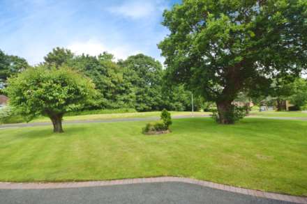 Dibbinview Grove, Spital, Image 36