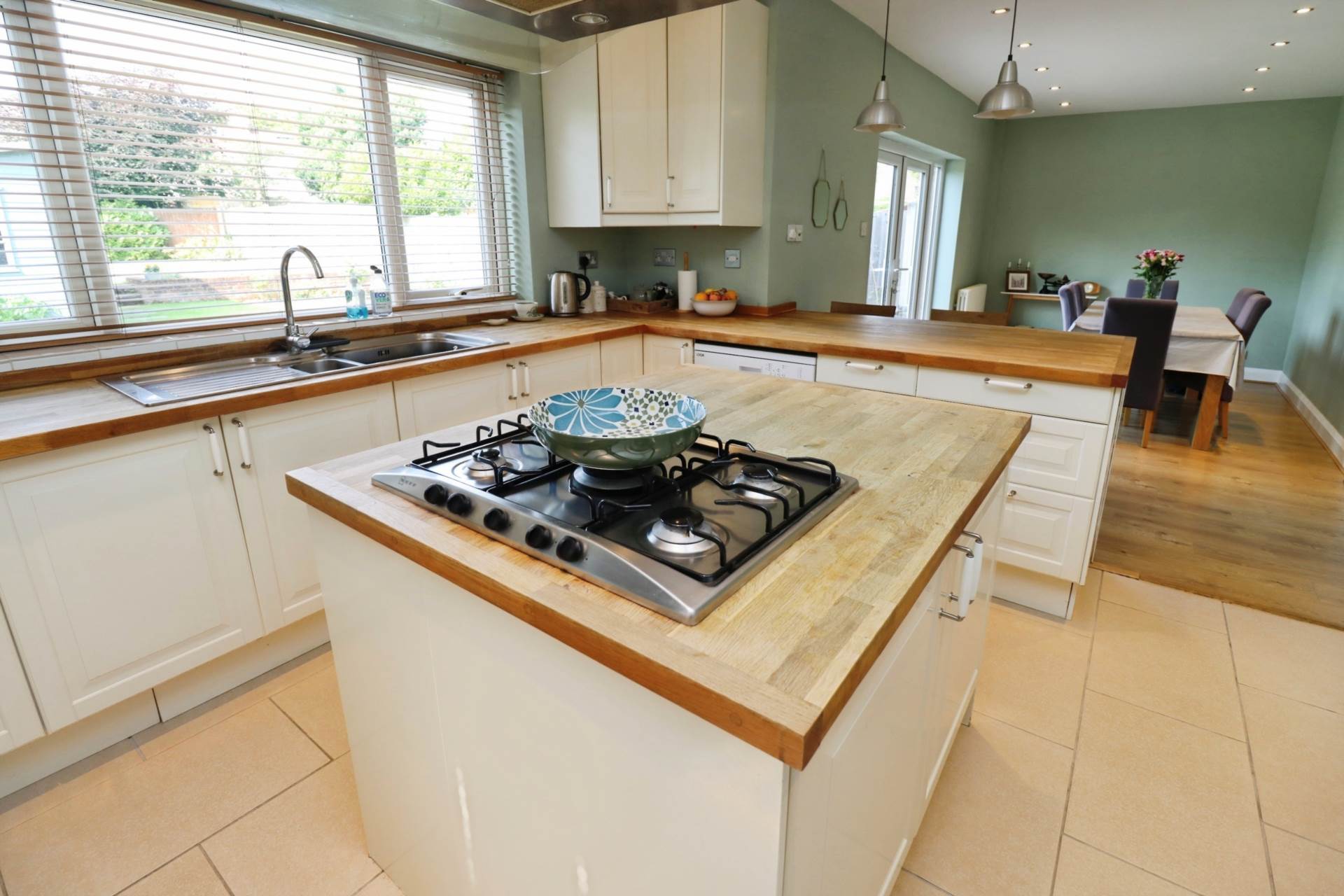 St Andrews Road, Bebington, Image 3