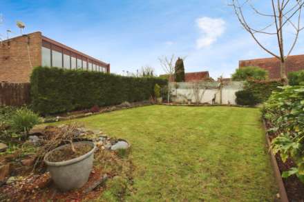 Village Road, Higher Bebington, Image 19