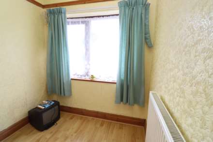 Heather Dene, Bromborough, Image 15