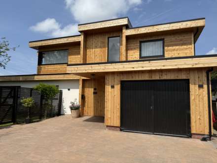 Kirket Lane, Bebington
