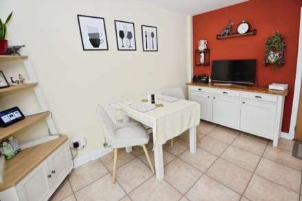 Moseley Road, Spital, Image 12