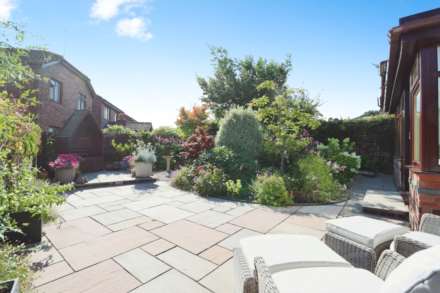 Ascot Grove, Bebington, Image 14