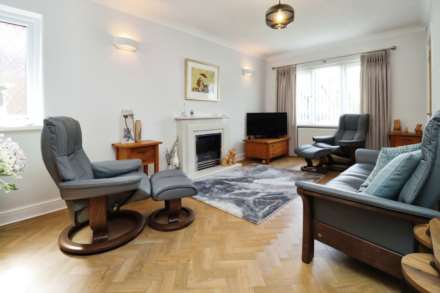 Ascot Grove, Bebington, Image 19
