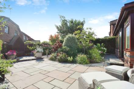 Ascot Grove, Bebington, Image 29