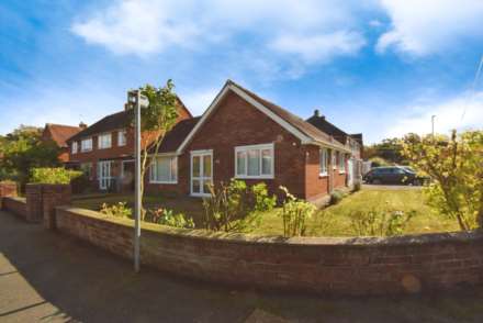 Wirral Gardens, Bebington, Image 1