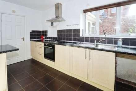 Wirral Gardens, Bebington, Image 10