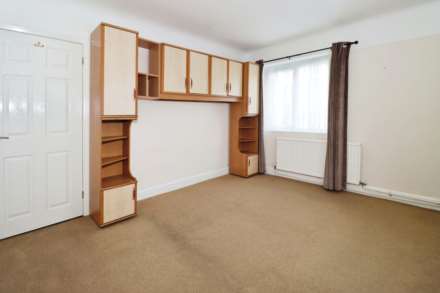 Wirral Gardens, Bebington, Image 11