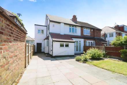 Tudor Avenue, Bebington, Image 20
