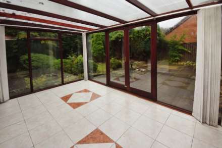 Glendale Grove, Spital, Image 15