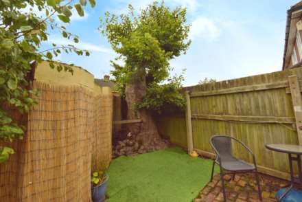 Upton Road, Noctorum, Image 27