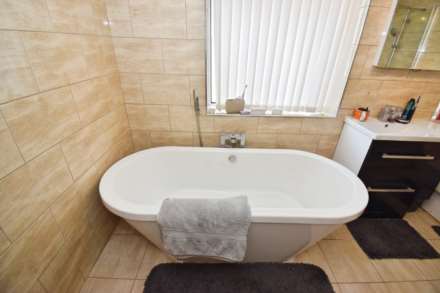 Gayton Avenue, Higher Bebington, Image 22