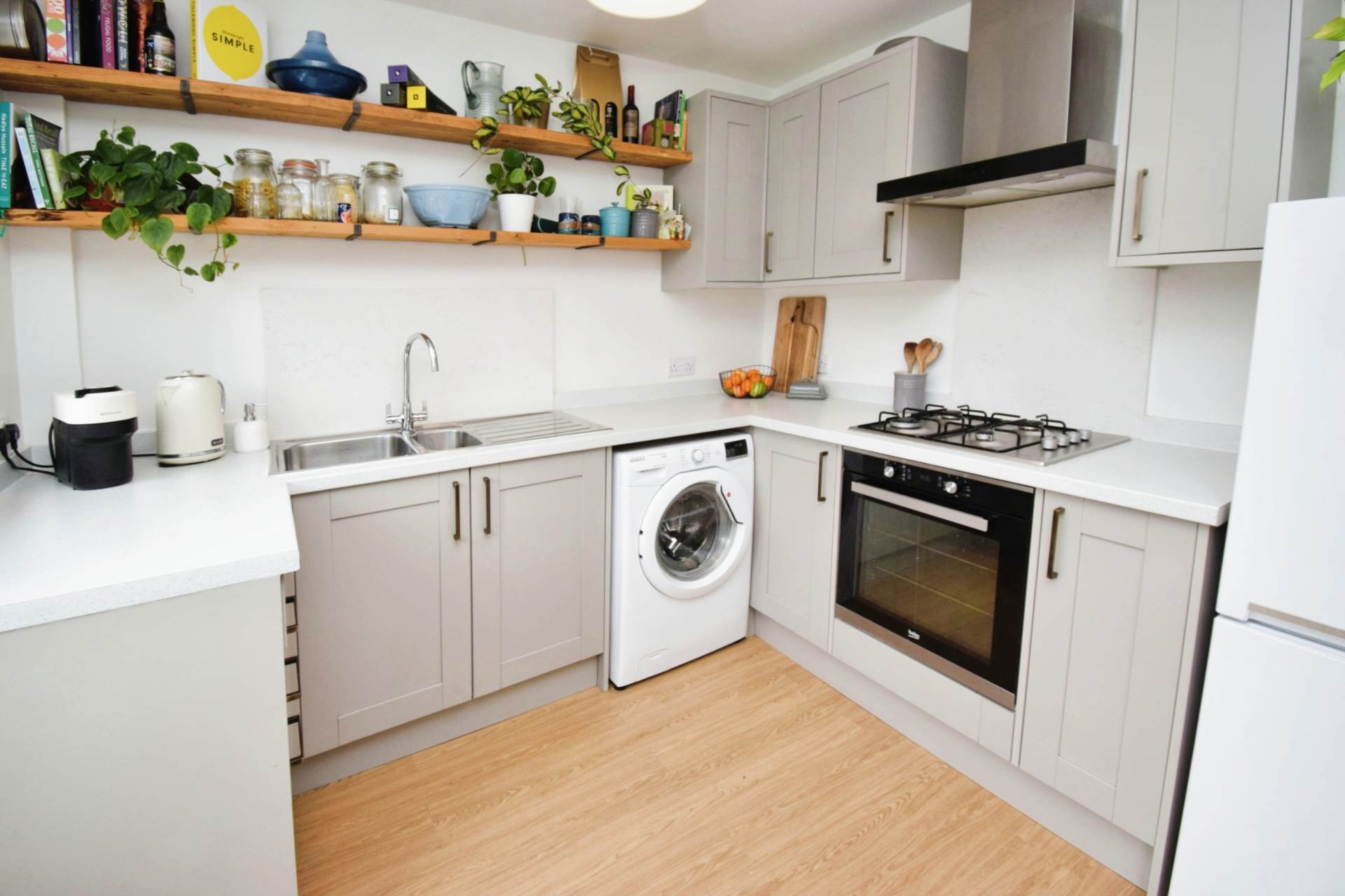 Finstall Road, Spital, Image 13