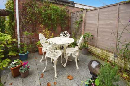 Finstall Road, Spital, Image 26