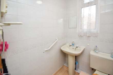 Brome Way, Spital, Image 6