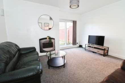 New Chester Road, Port Sunlight, Image 3