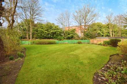 Galtres Court, Higher Bebington, Image 4