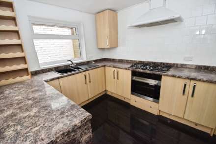 St Pauls Close, Rock Ferry, Image 3
