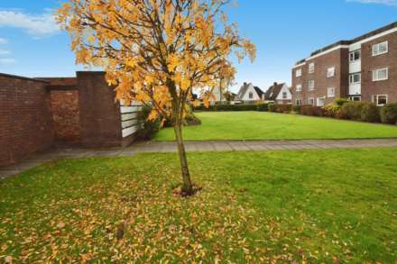 Lancelyn Court, Spital, Image 15