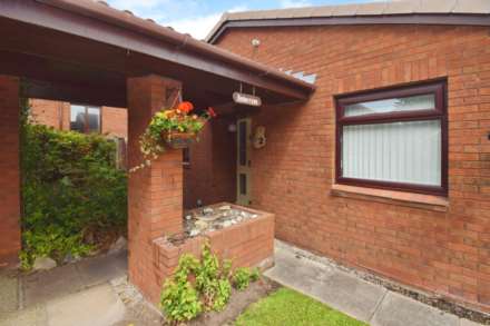 Glendale Grove, Spital, Image 19