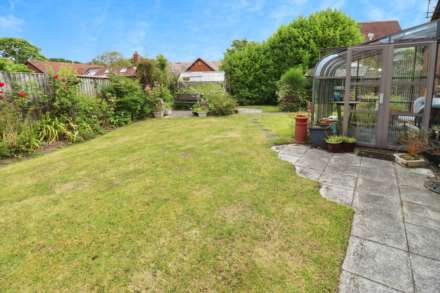 Glendale Grove, Spital, Image 21