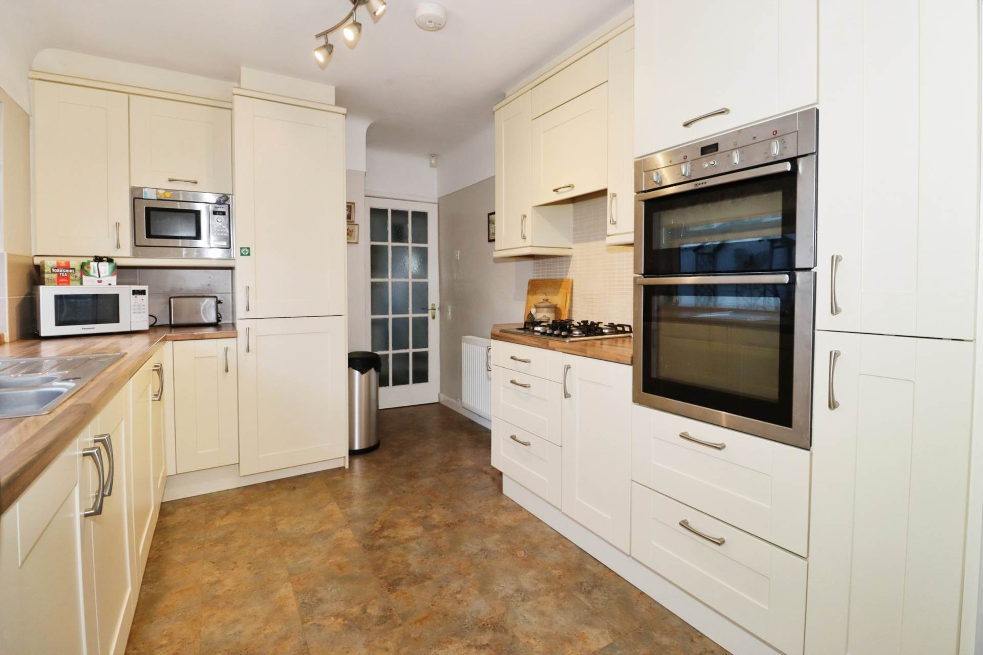 Orchard Way, Higher Bebington, Image 8