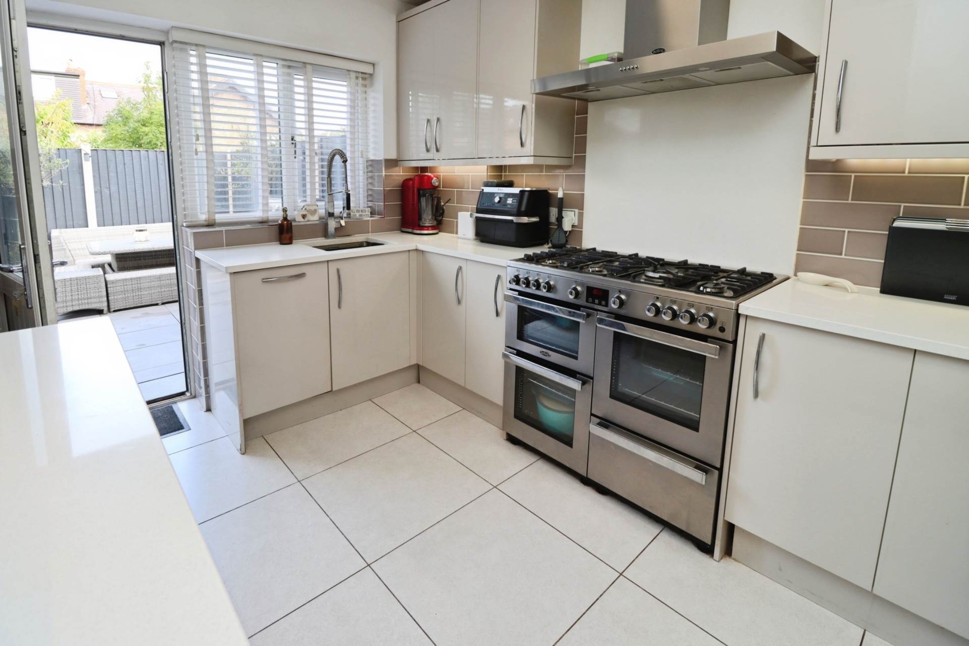 Erfurt Avenue, Bebington, Image 4