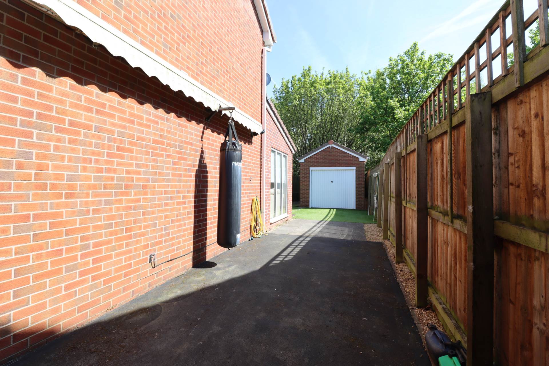 Terminus Road, Bormborough, Image 32
