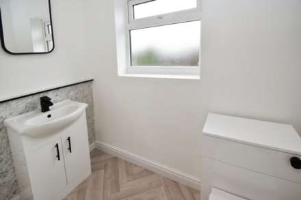 Oakleigh Grove, Bebington, Image 14