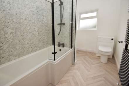 Oakleigh Grove, Bebington, Image 15