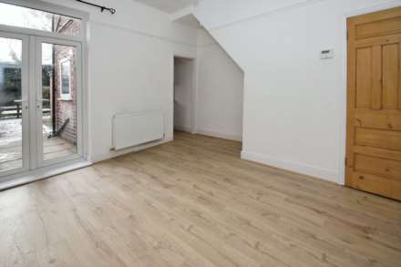 Oakleigh Grove, Bebington, Image 3