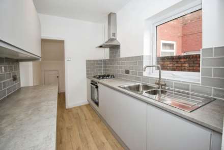 Oakleigh Grove, Bebington, Image 8