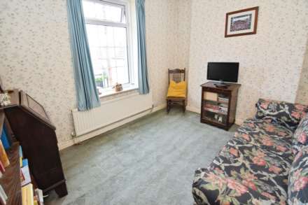 Mill Road, Higher Bebington, Image 25