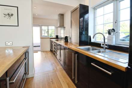 Woodland View, Childer Thornton, Image 18