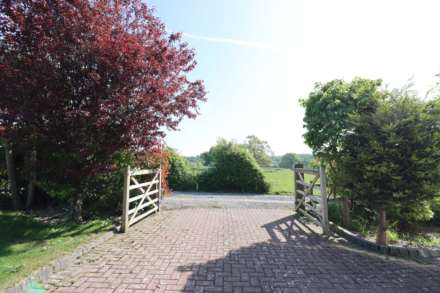 Woodland View, Childer Thornton, Image 24