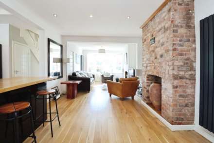 Woodland View, Childer Thornton, Image 7