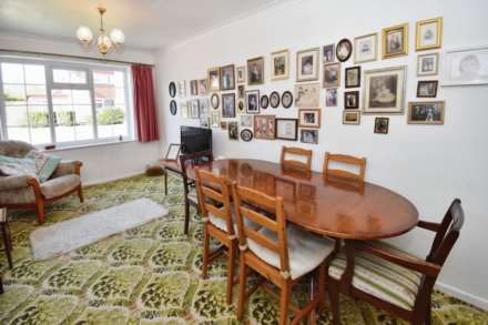 The Spinney, Spital, Image 9