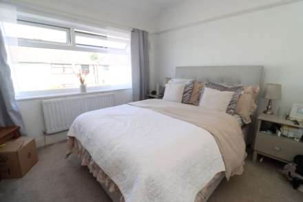 Ringways, Bromborough, Image 9