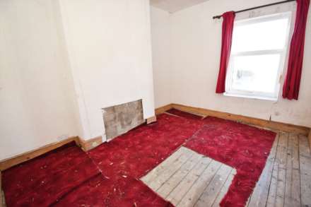 Caerwys Grove, Tranmere, Image 10