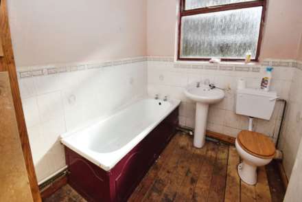 Caerwys Grove, Tranmere, Image 12