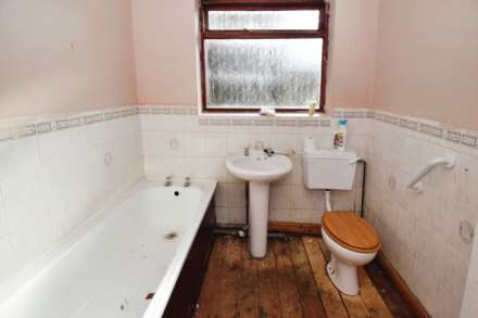 Caerwys Grove, Tranmere, Image 13